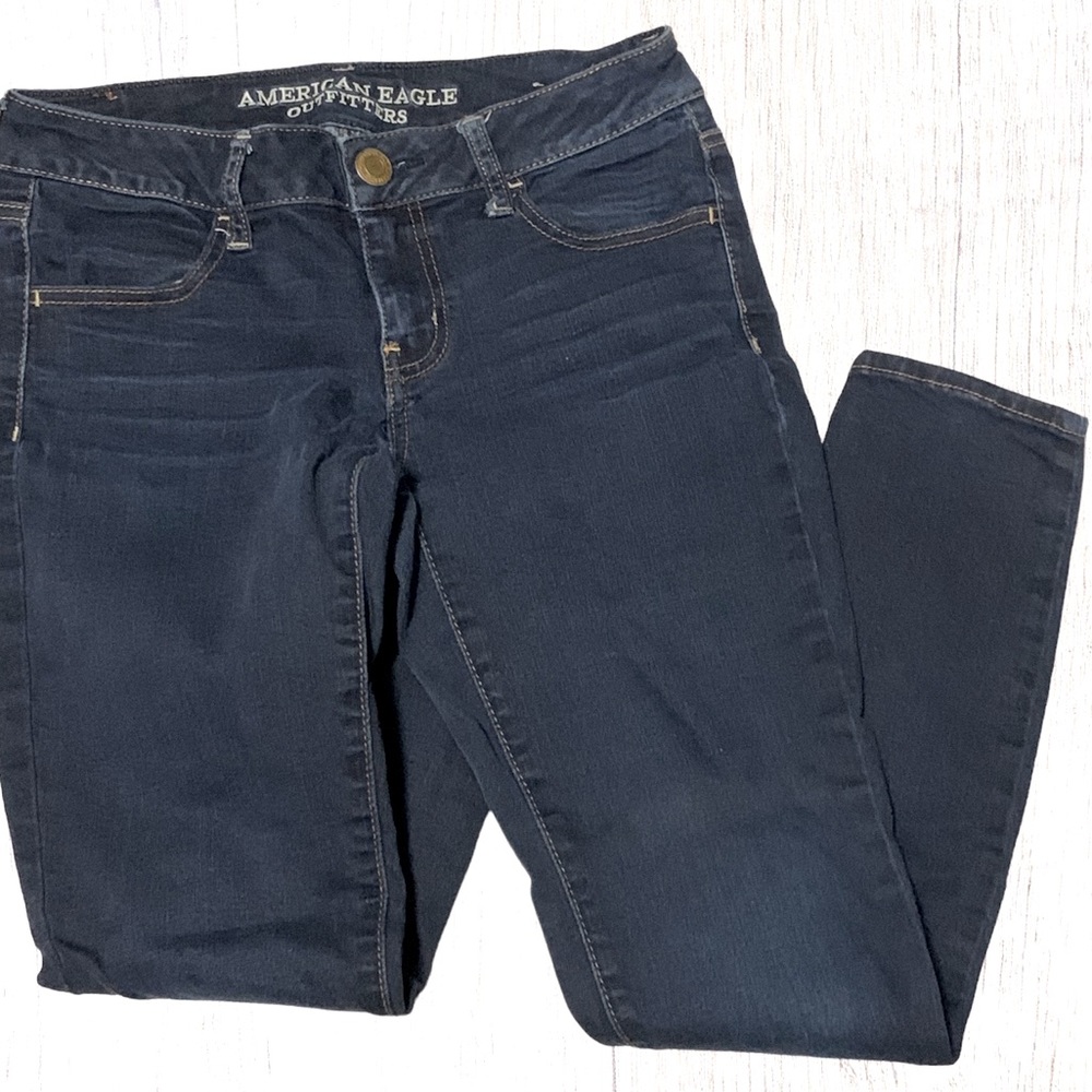 {American Eagle} dark wash jeggings